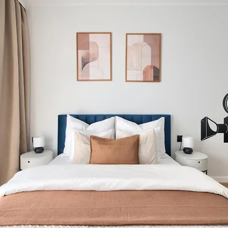 Apartmenty Liberty Plaza Self Check-in * Познань